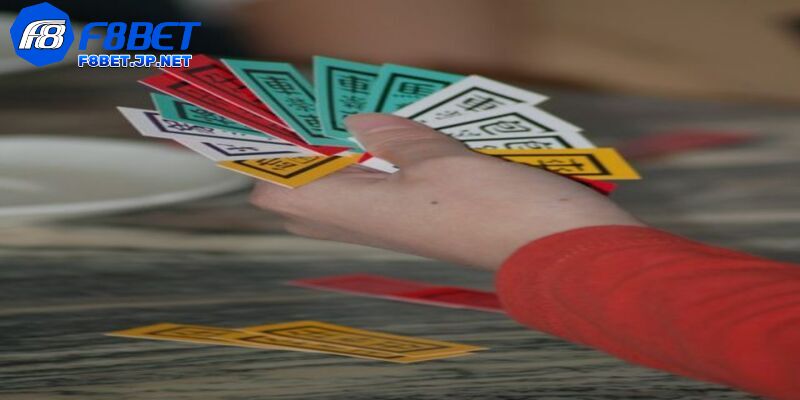 Duy trì sự phong phú của bài để tránh đối thủ bắt bài