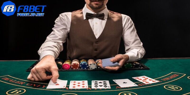 Poker game bài mang tính chất đấu trí tâm lý